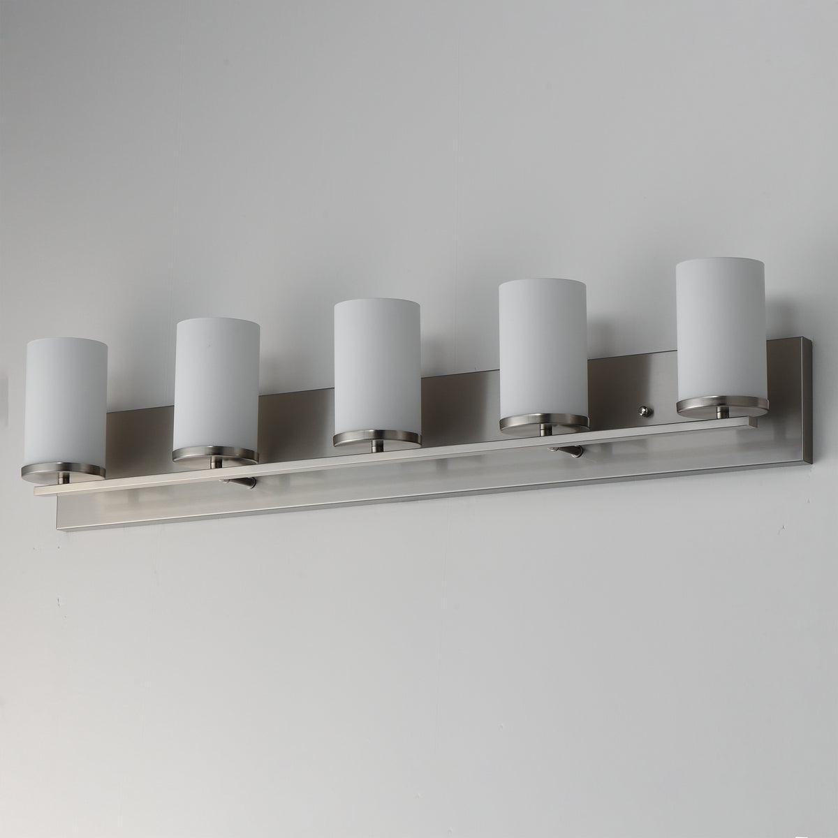 Lateral 5-Light Bath Vanity