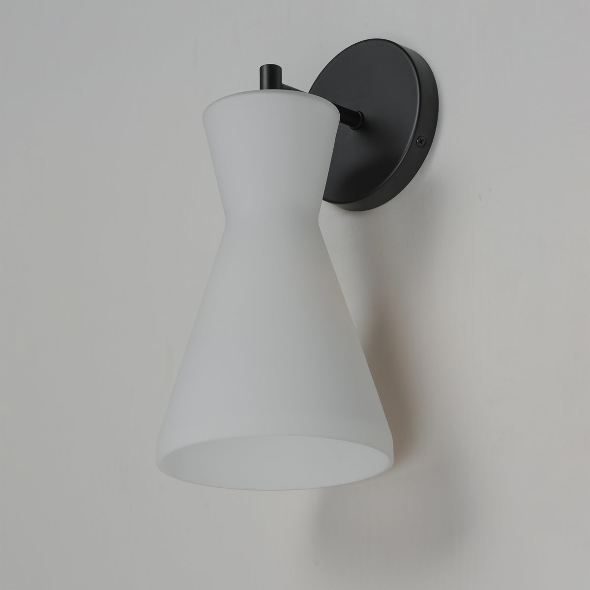 Sinch Wall Sconce
