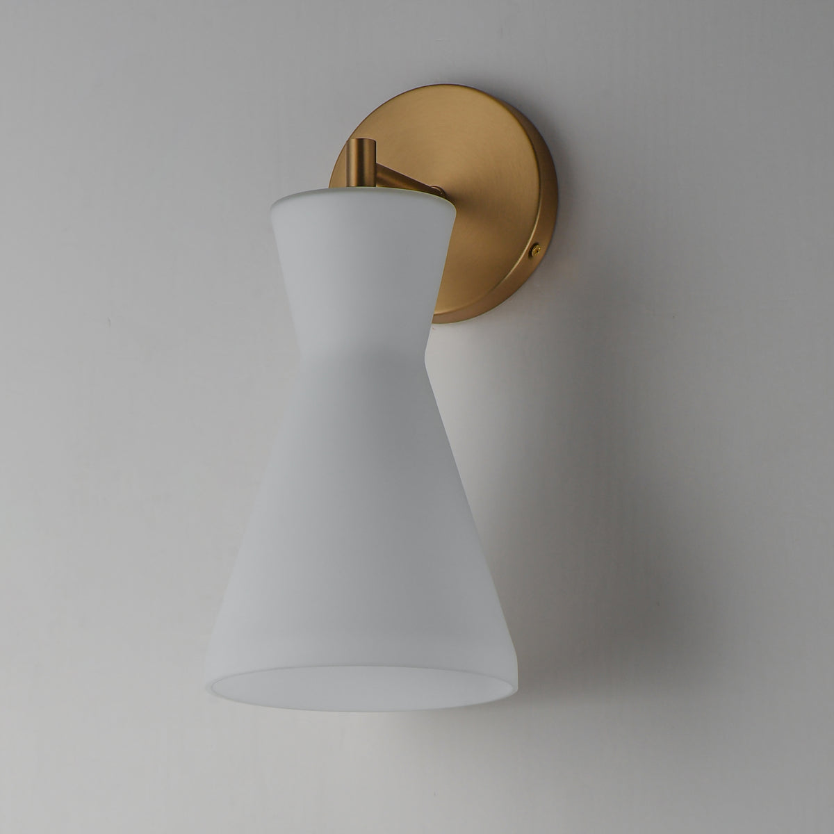 Sinch Wall Sconce