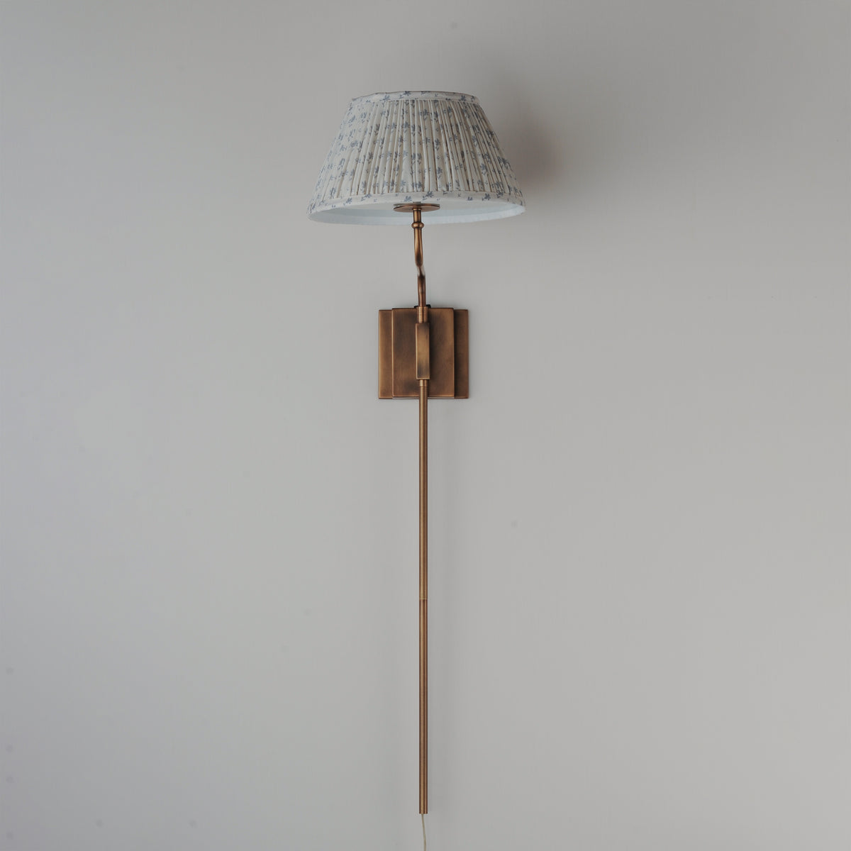 Dunbridge 1-Light Wall Sconce