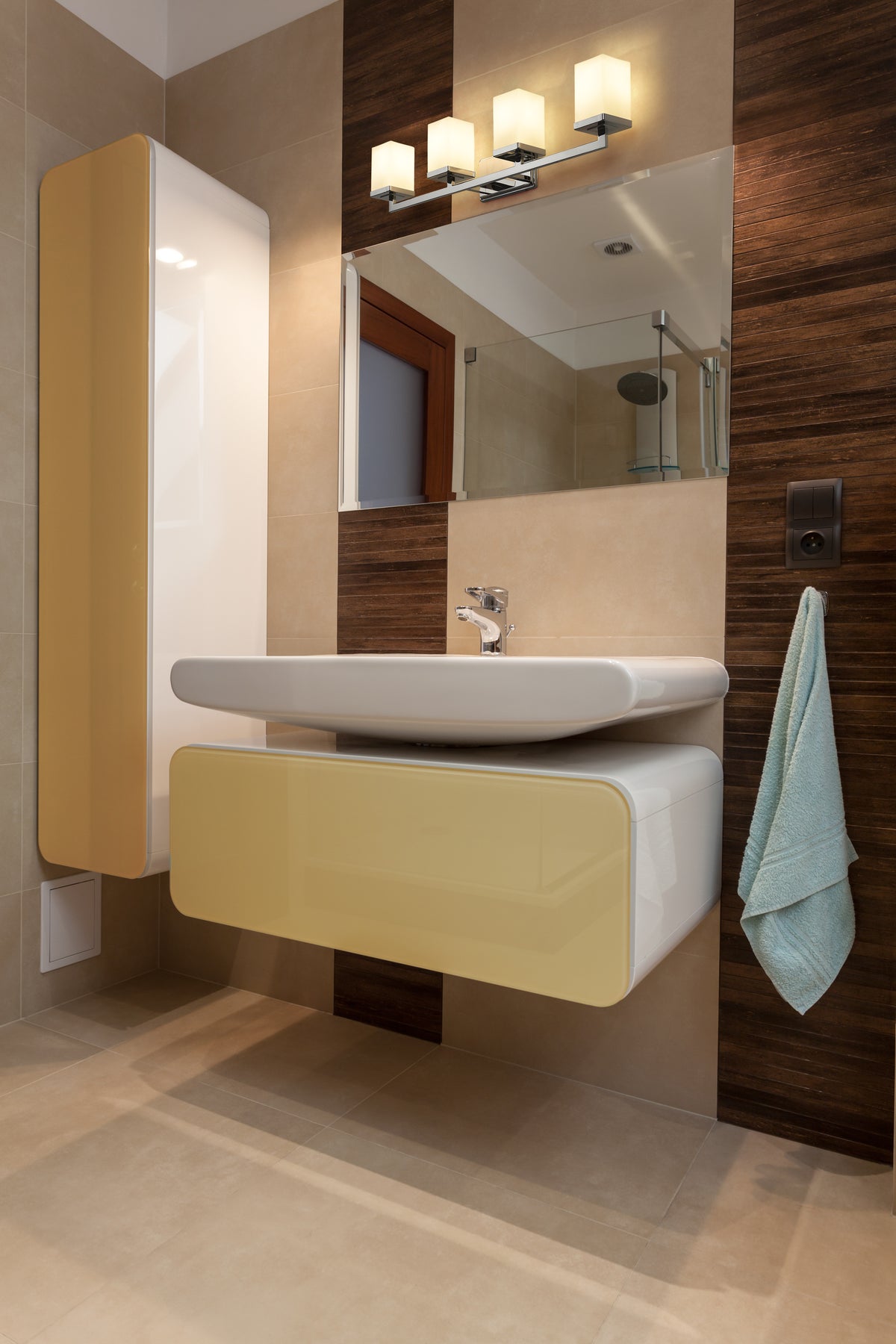 Tidal 4 Light Vanity