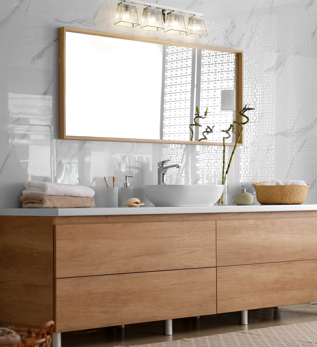 Astor 4 Light Vanity