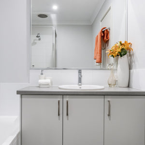 Astor 4 Light Vanity