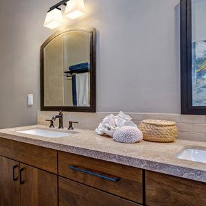 Astor 2 Light Vanity