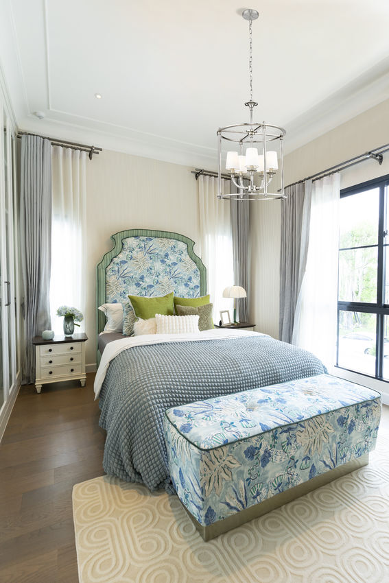 Katerina 20-in Chandelier