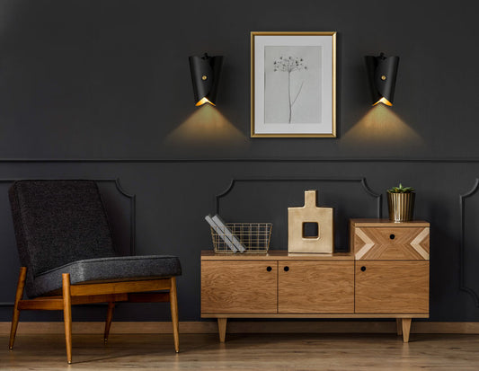 Salone 7-in Sconce