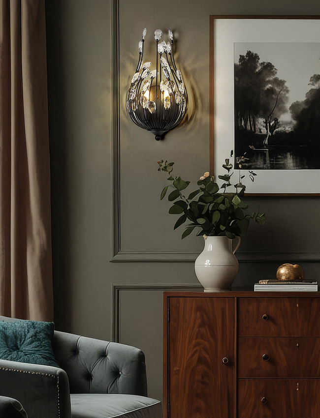 Gabriella 8.5-in Sconce