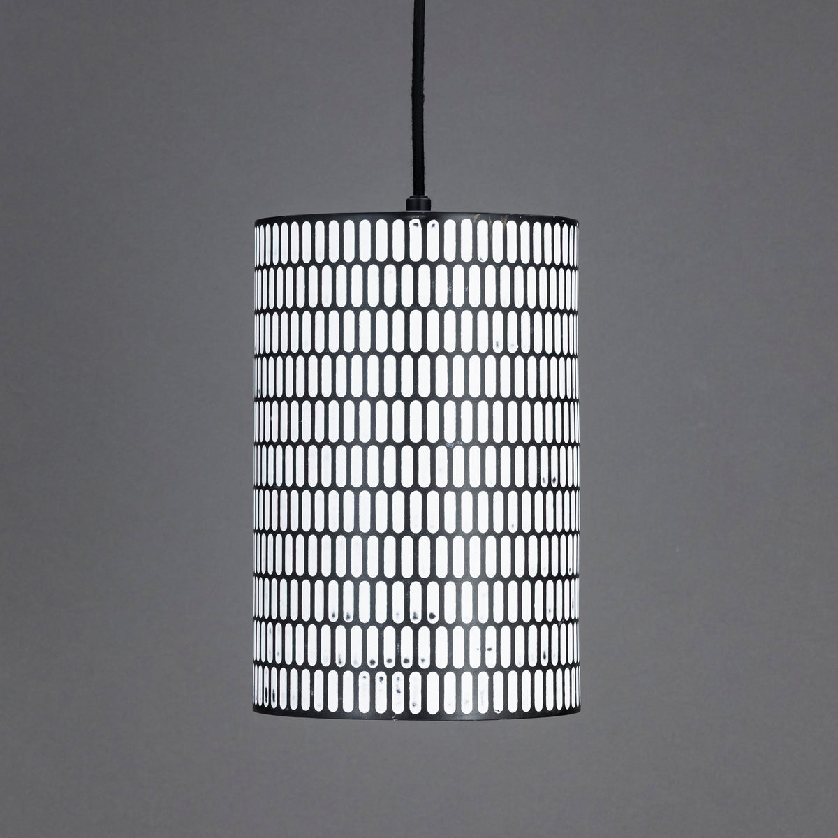 Shaka 1-Light Mini Pendant