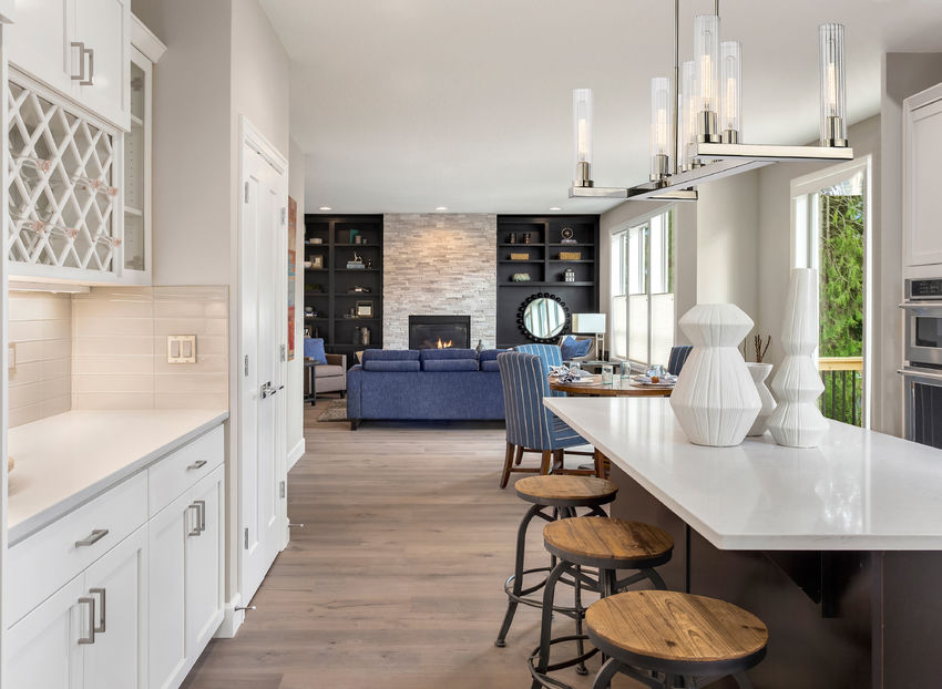 Beau 44-in Linear Chandelier