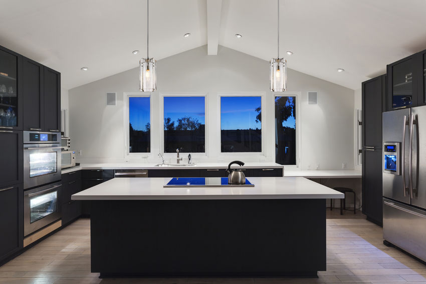 Alverton 8-in Pendant