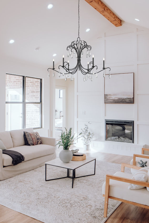 Amara Chandelier