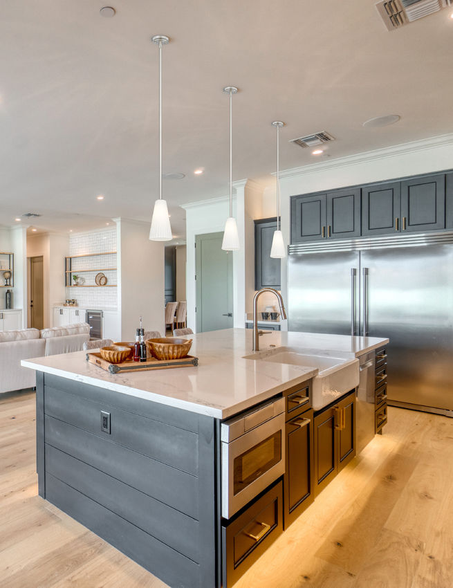 Farrell 6-in Rodded Pendant
