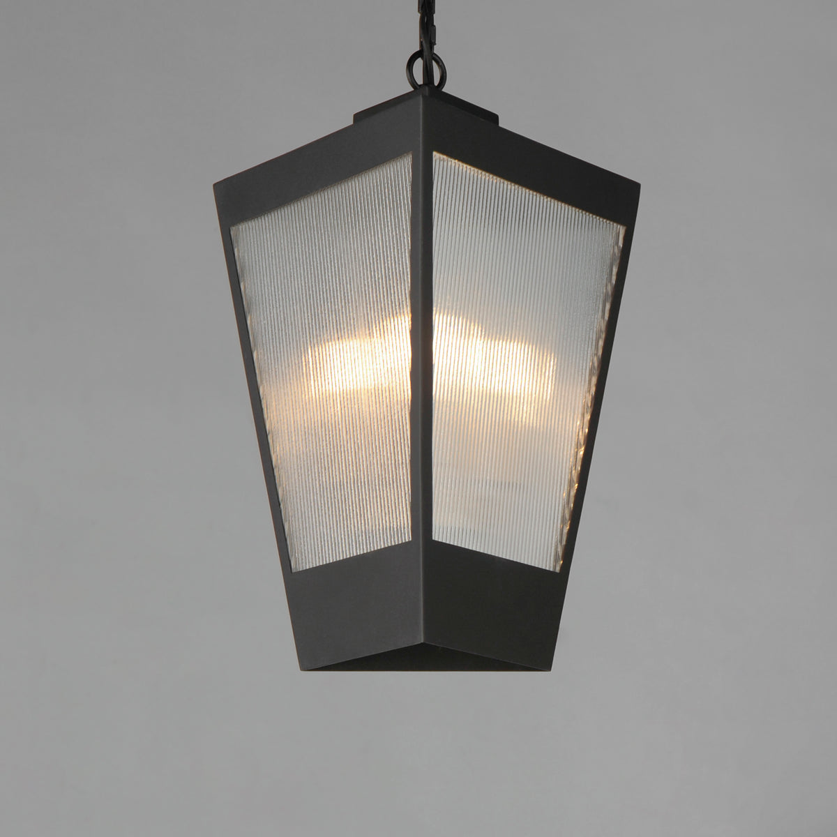 Triform 14" 3-Light Outdoor Pendant