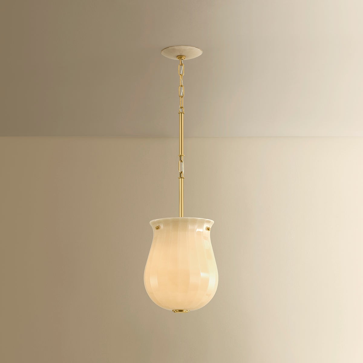 Nevins Pendant