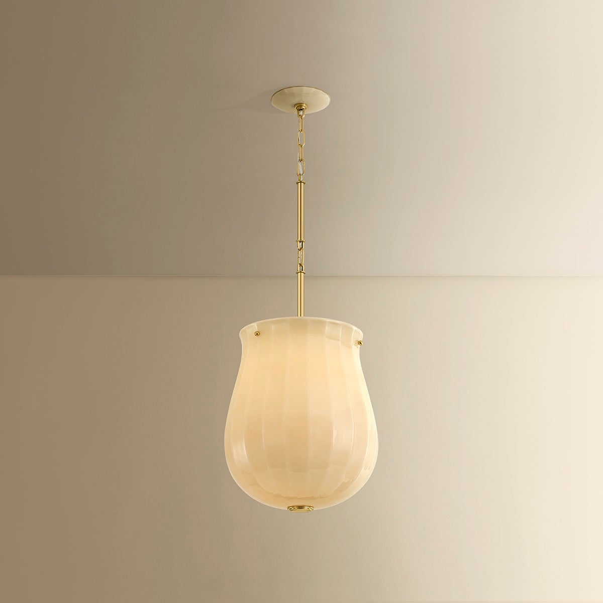 Nevins Pendant