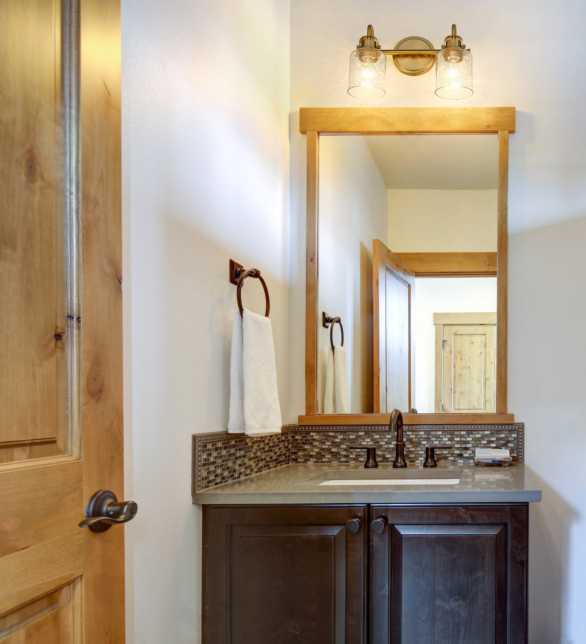 Kinsley 2 Light Vanity
