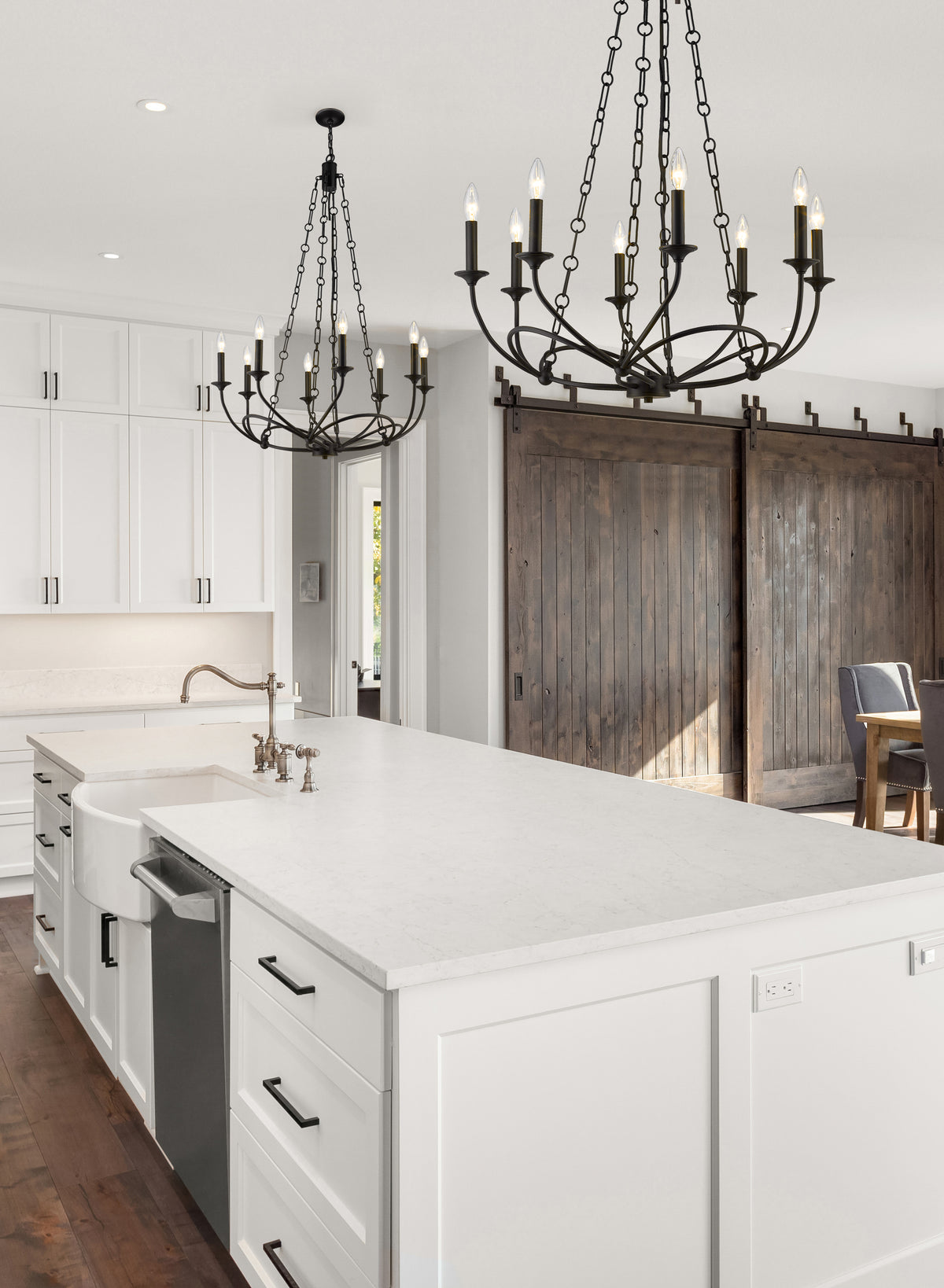 Arabella 8 Light Chandelier