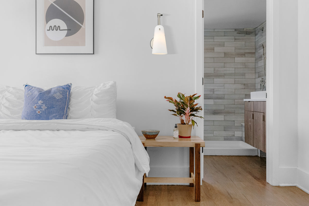 Julia 1 Light Wall Sconce