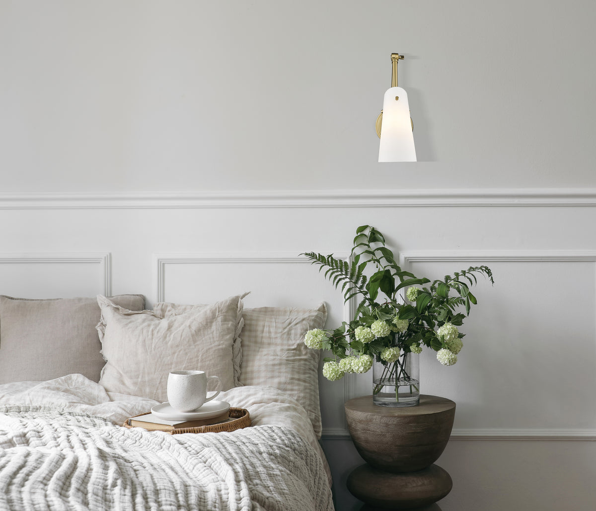 Julia 1 Light Wall Sconce