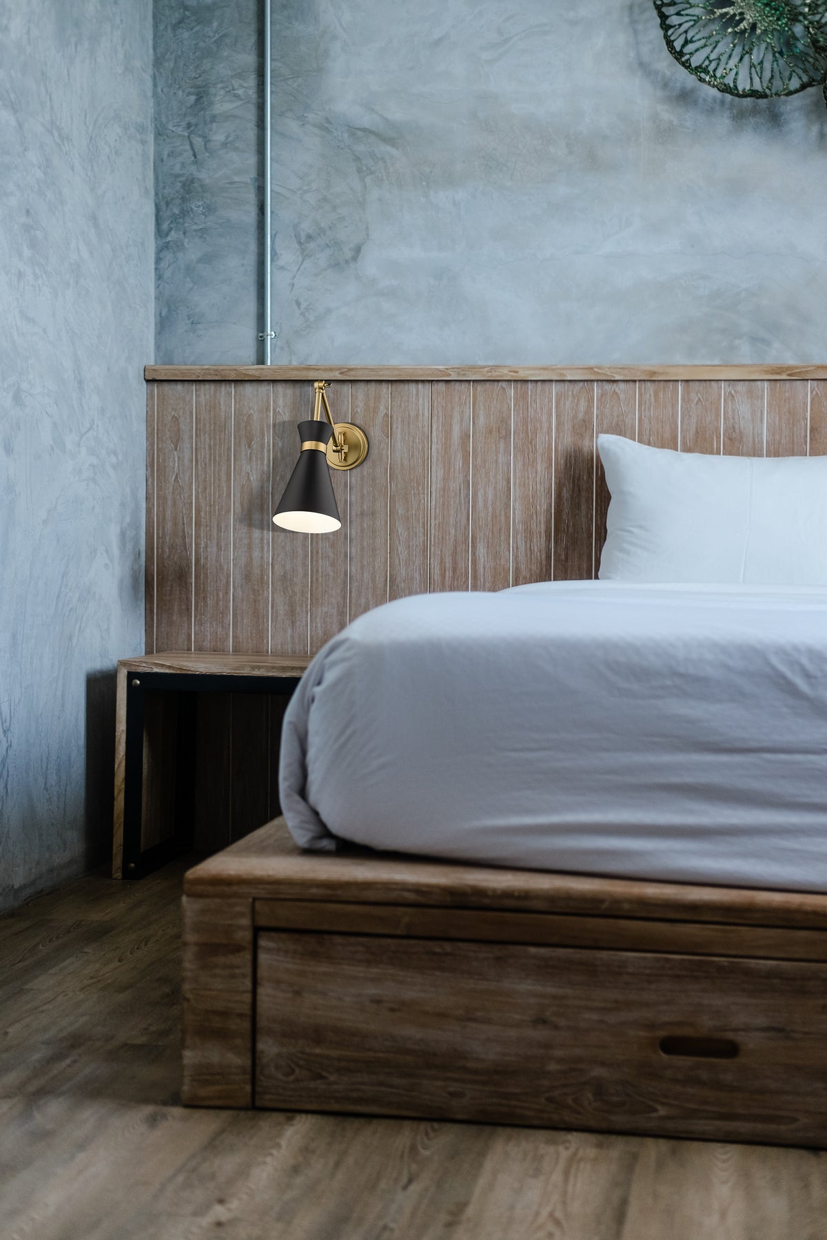 Soriano 1 Light Wall Sconce