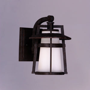 Calistoga 1-Light Outdoor Wall Lantern