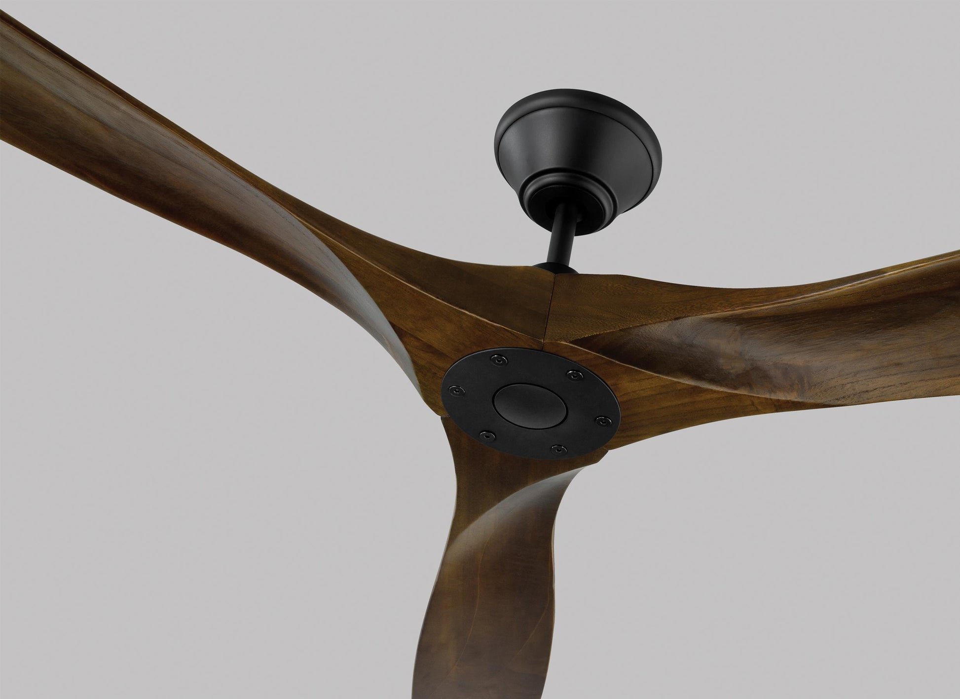 Maverick 70" Ceiling Fan