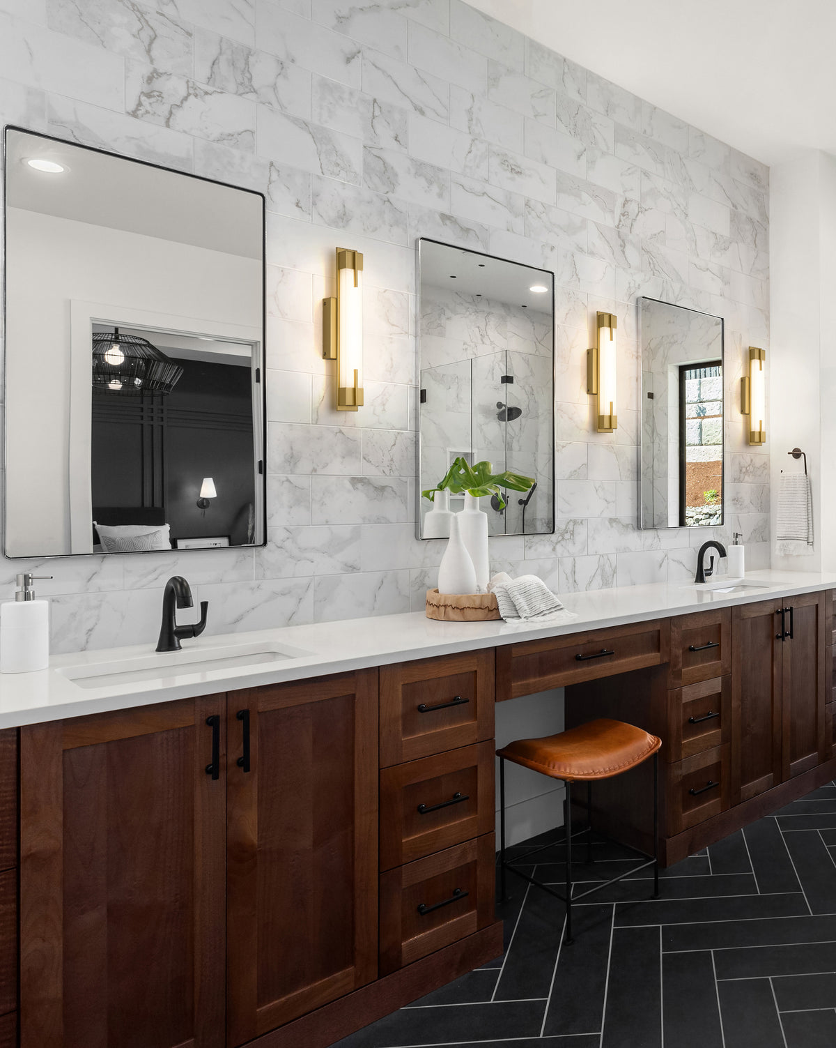 Chase 1 Light Vanity