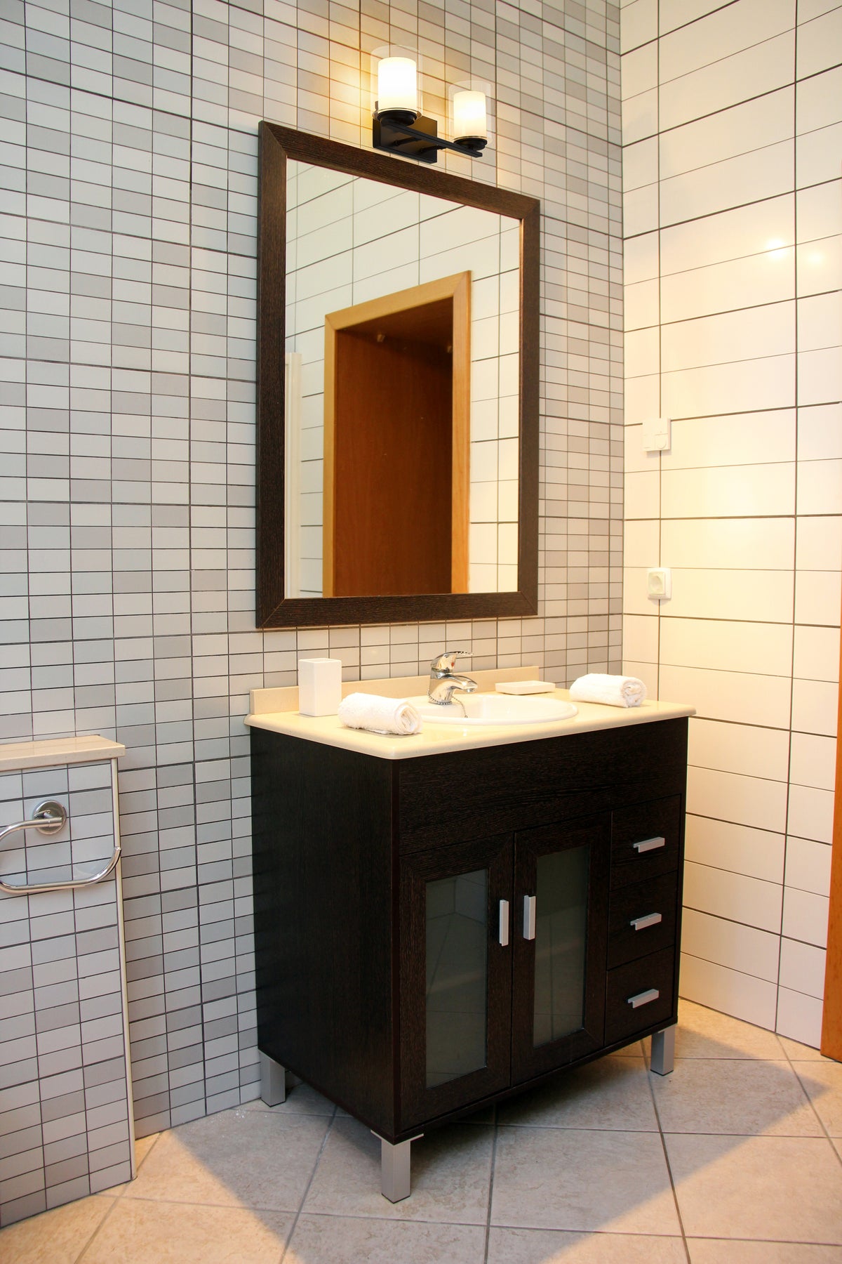 Willow 2 Light Vanity