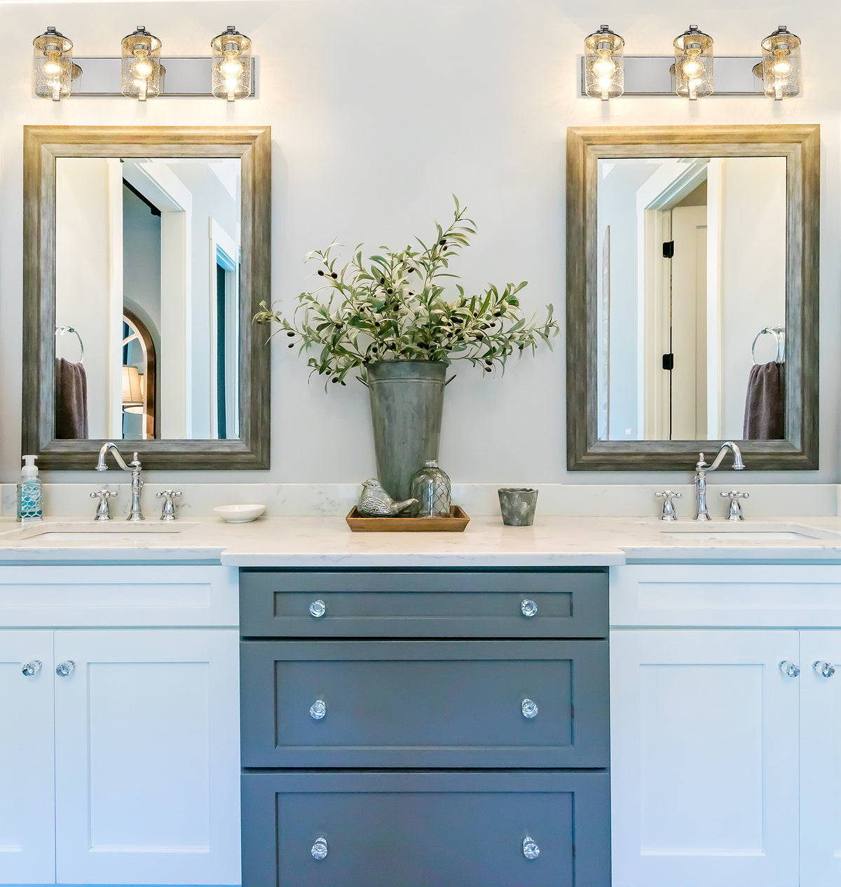 Beckett 3 Light Vanity