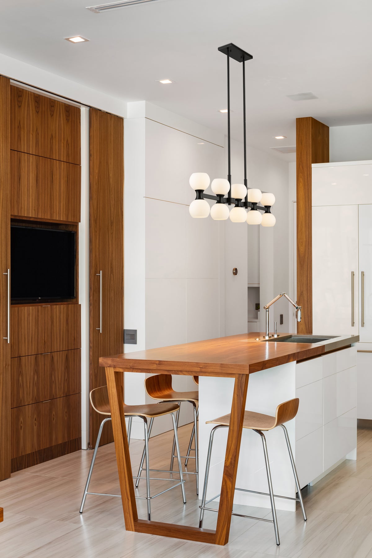 Artemis 10 Light Linear Chandelier