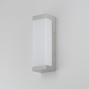Tunnel 15" LED Outdoor Sconce