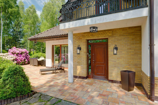 Roundhouse 12-in Outdoor Flush mount