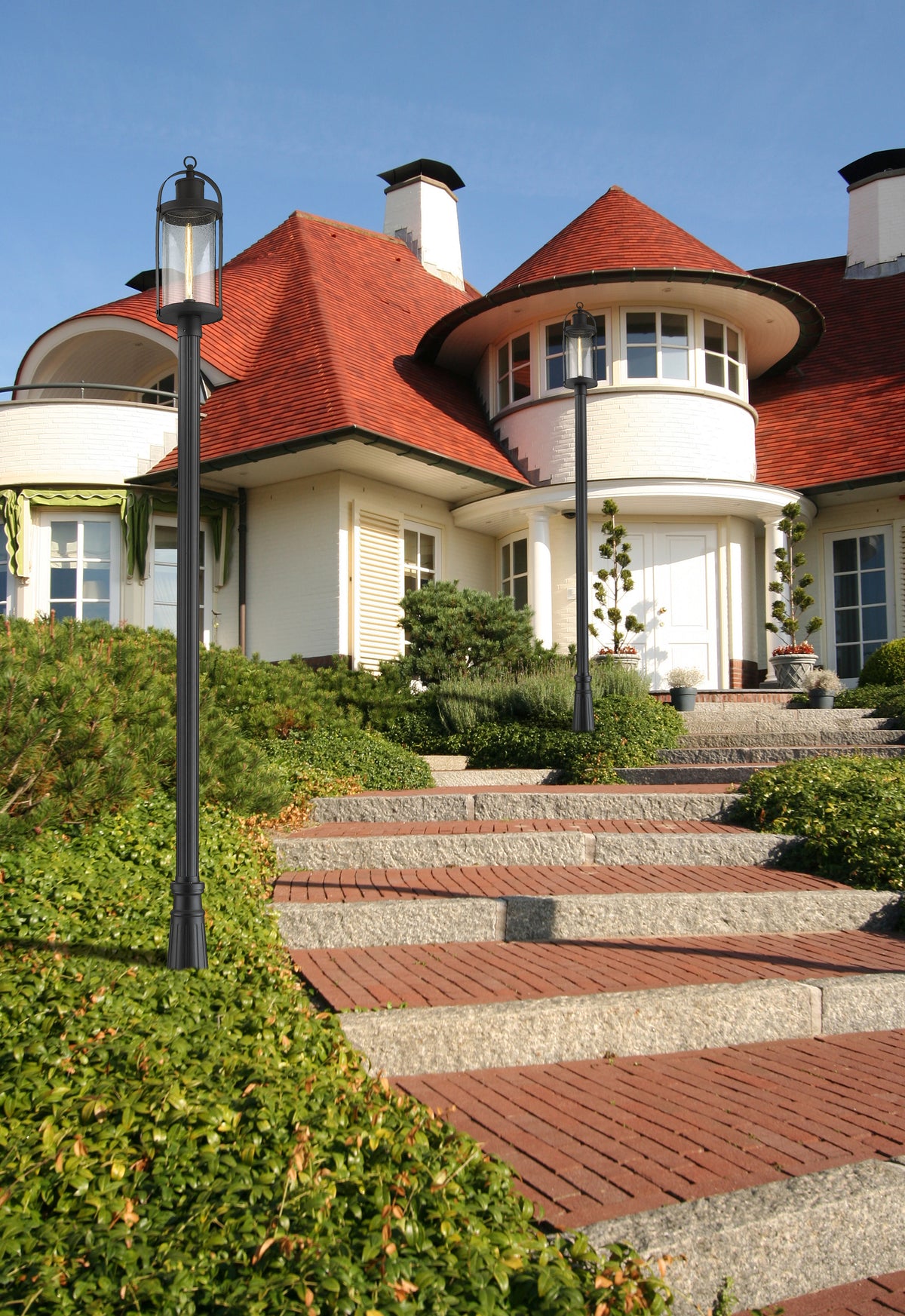 Roundhouse 1 Light Outdoor Post Mounted Fixture