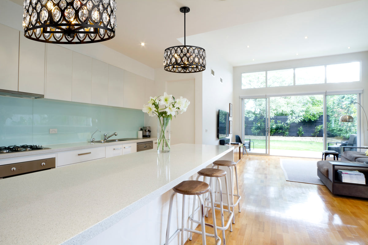 Dealey 5 Light Chandelier