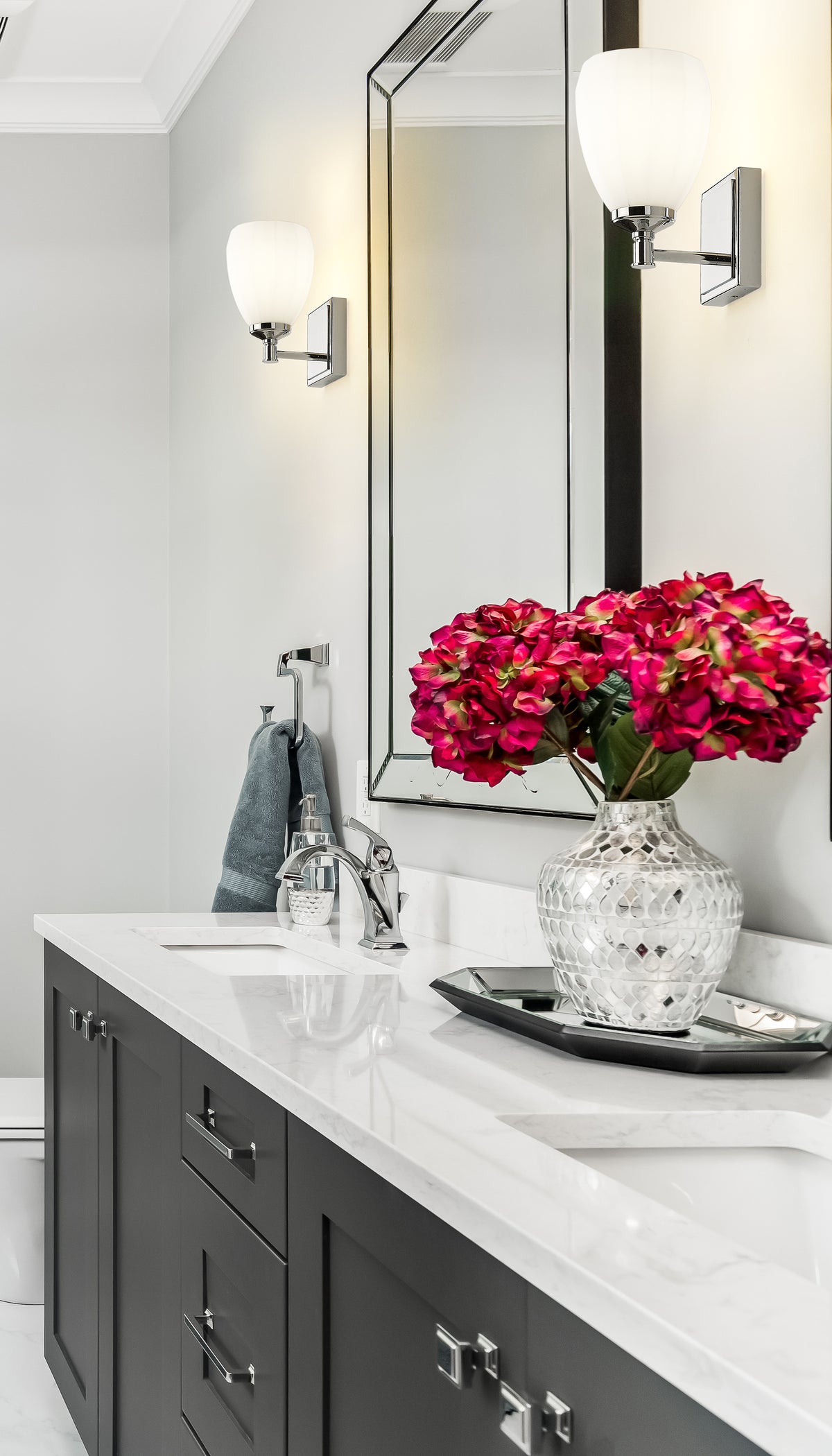 Oren 1 Light Vanity