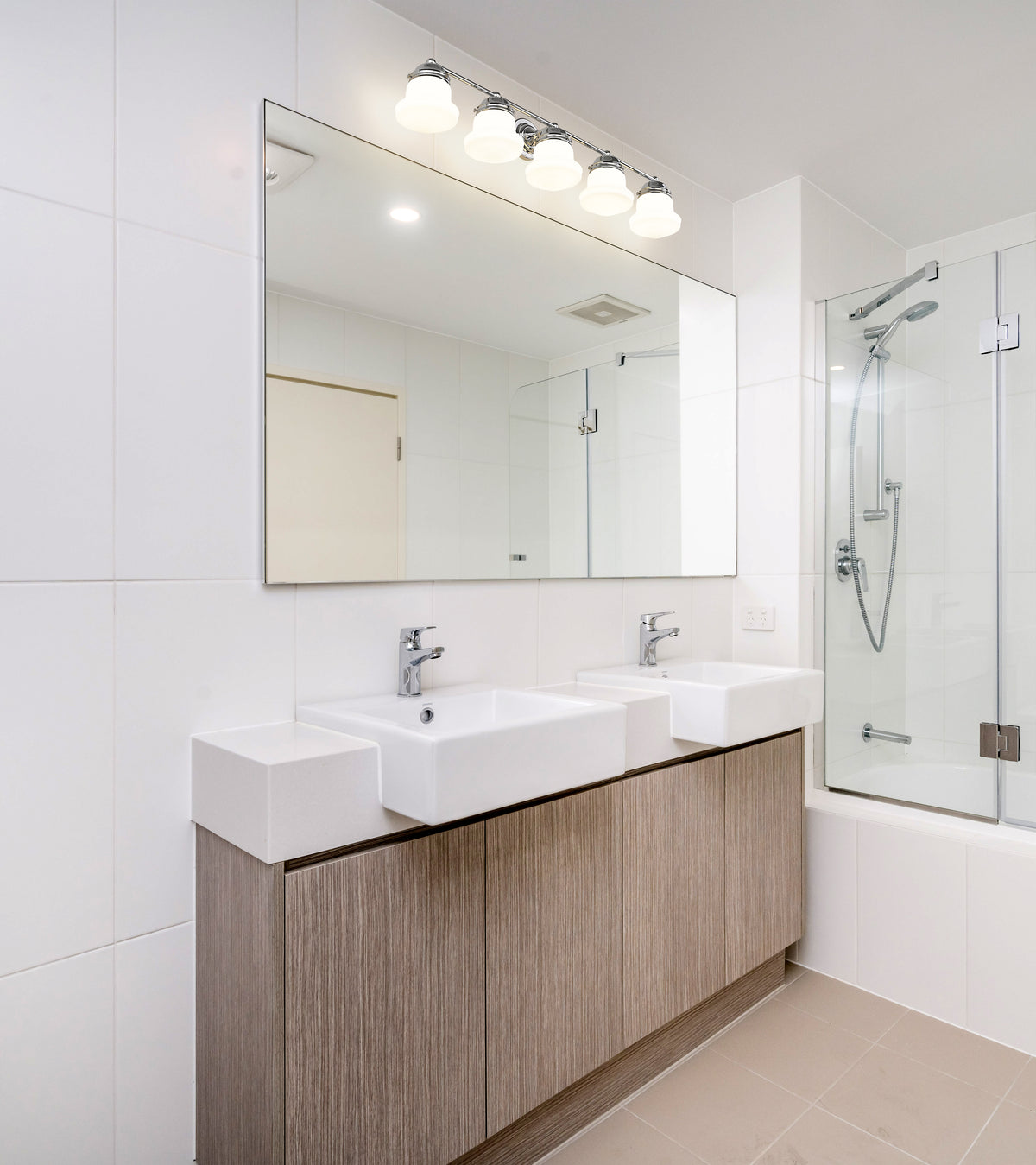 Vaughn 5 Light Vanity