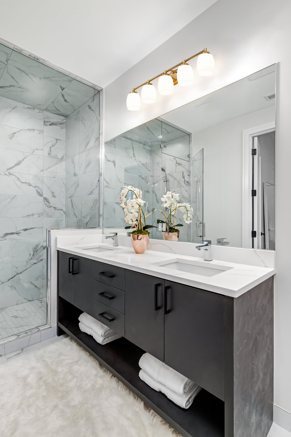 Kendrick 5 Light Vanity