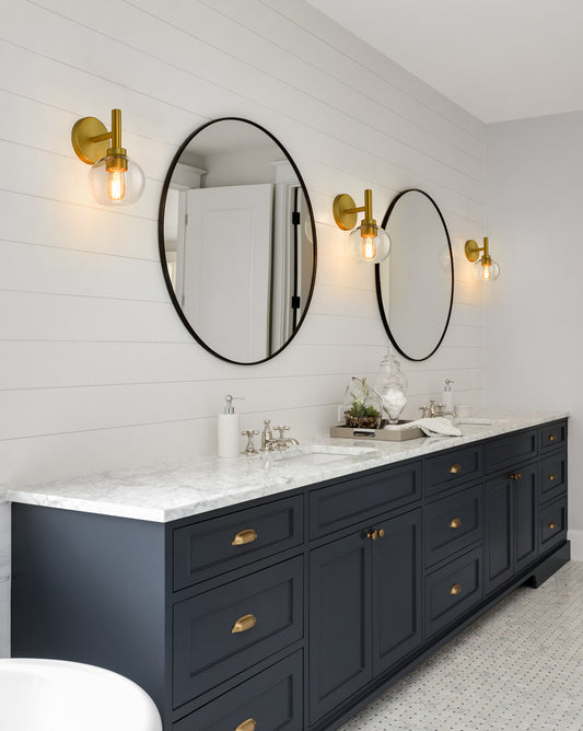Sutton 1 Light Wall Sconce 1 x 100W - Medium