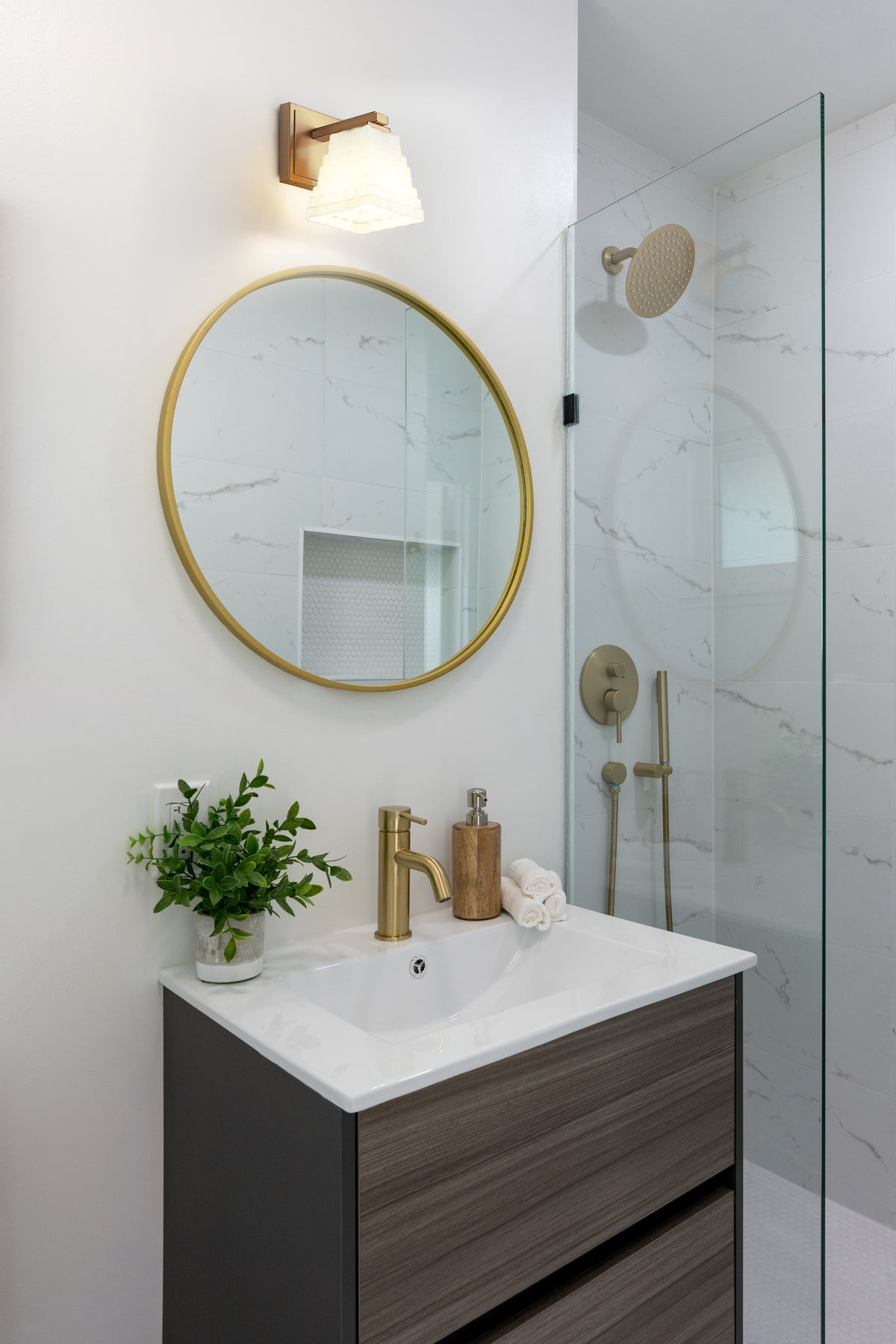 Annalise 1 Light Wall Sconce