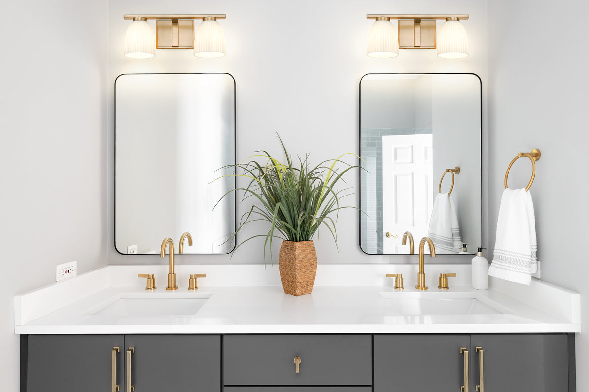 Naya 2 Light Vanity 3 x 100W - Medium