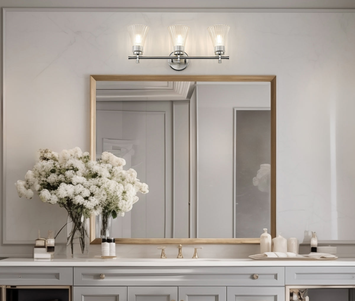 Belle 3 Light Vanity
