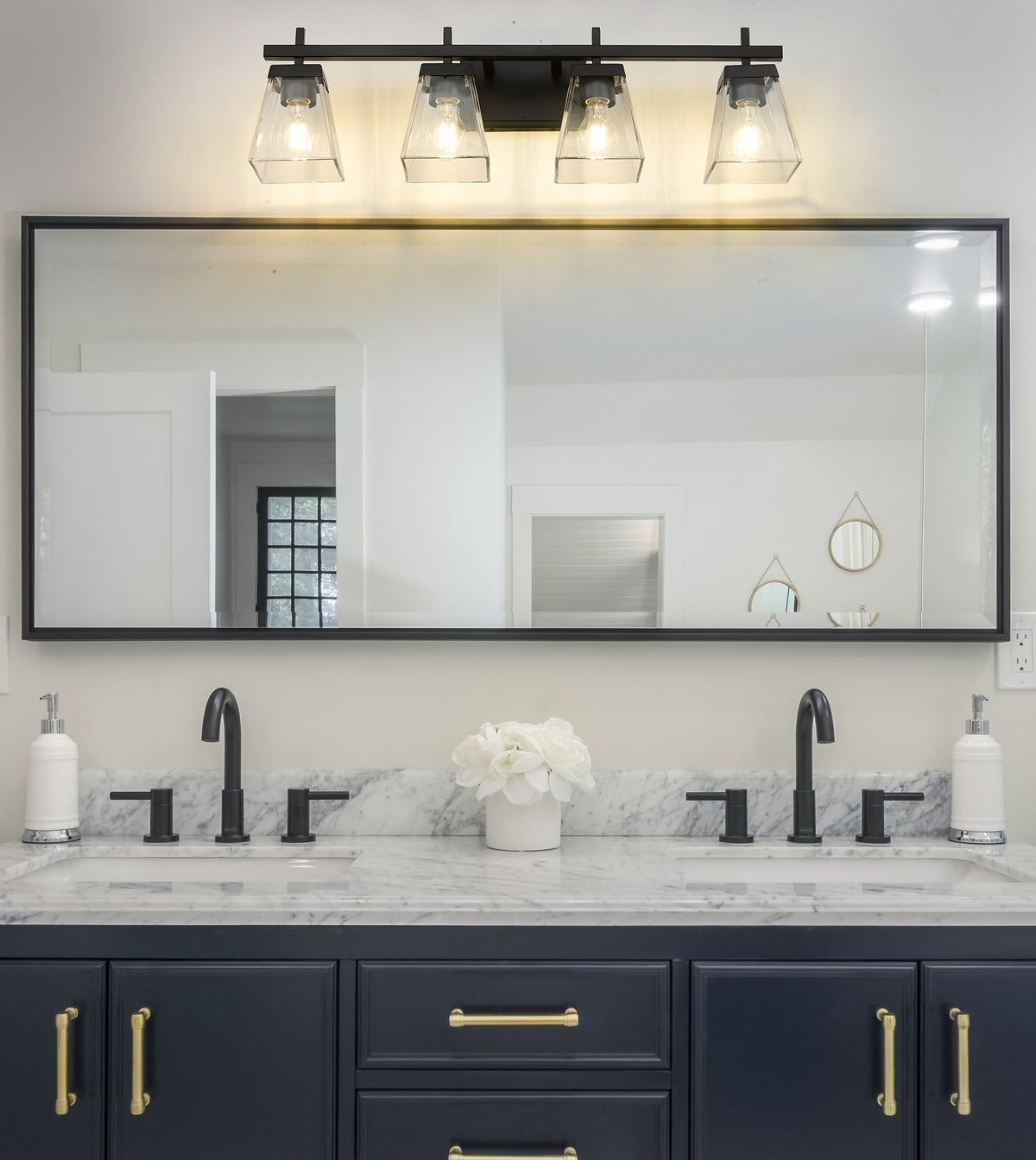 Lauren 4 Light Vanity 4 x 100W - Medium