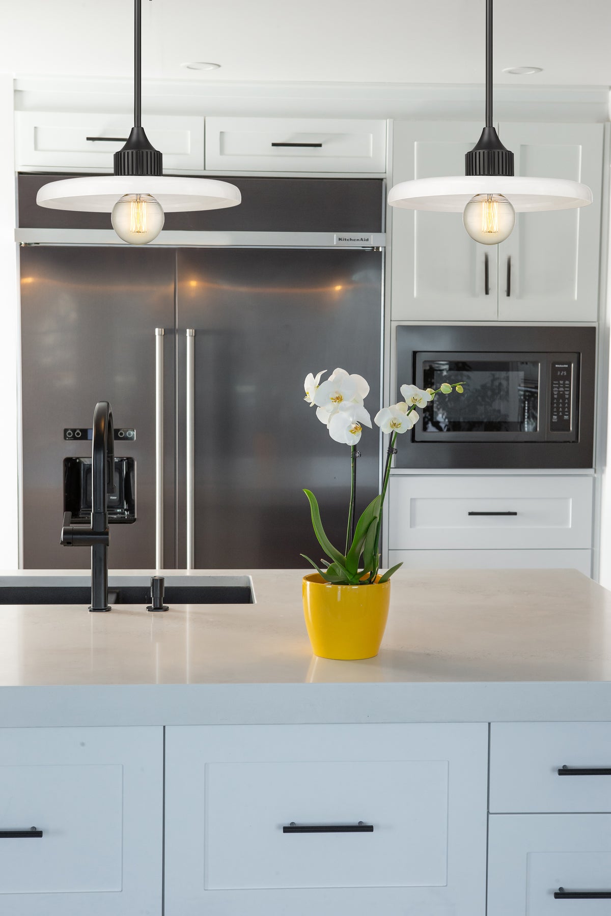 Paloma 1 Light Pendant 1 x 100W - Medium