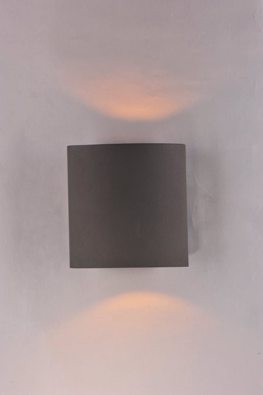 Lightray LED Outdoor Wall Sconce