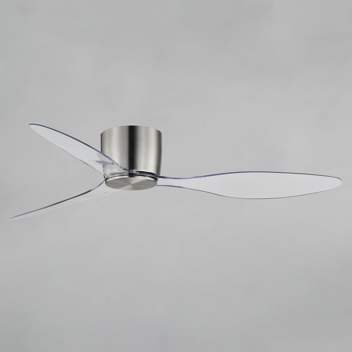 Aeris 52" 3-Blade Hugger Fan