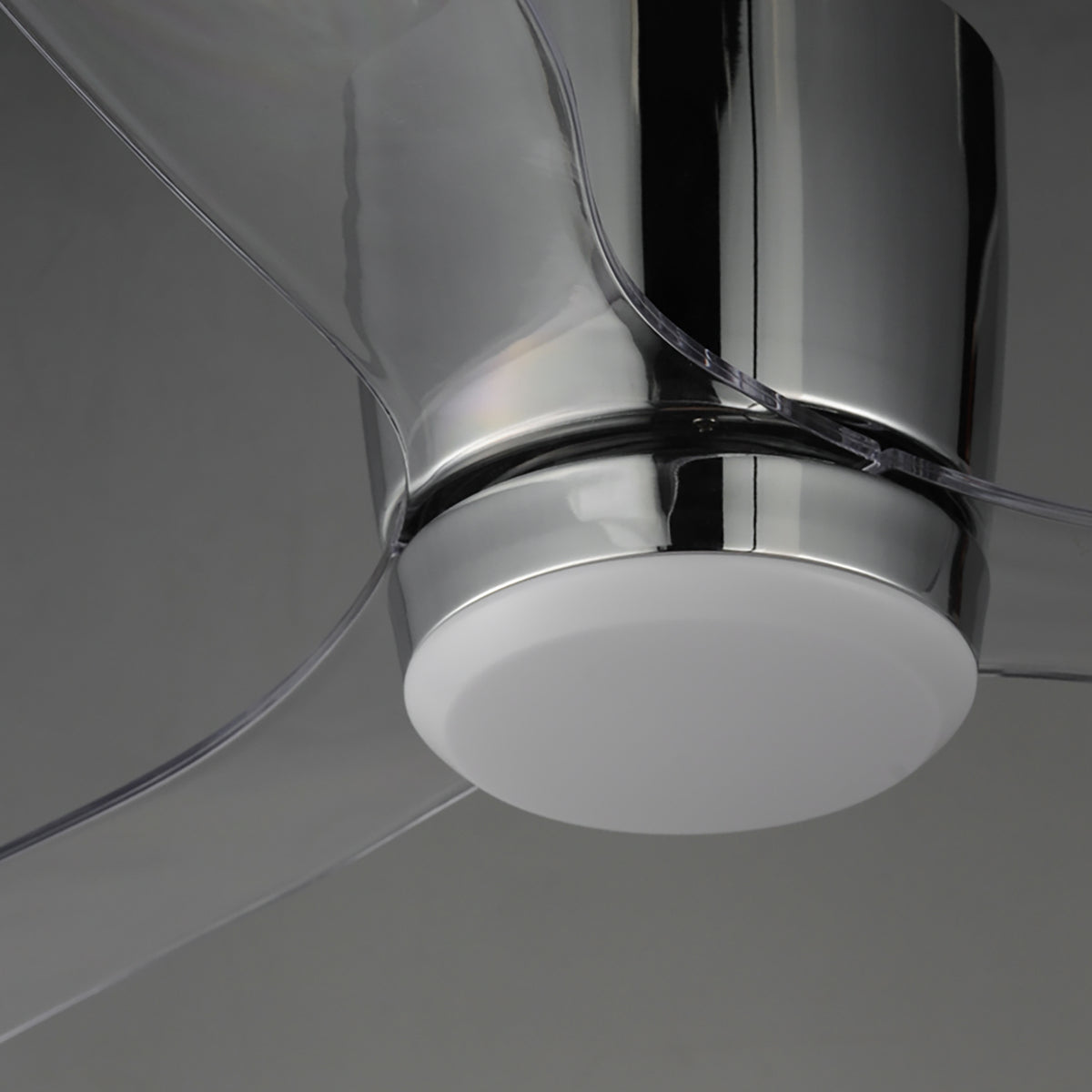 Aeris 52" 3-Blade Hugger Fan w LED