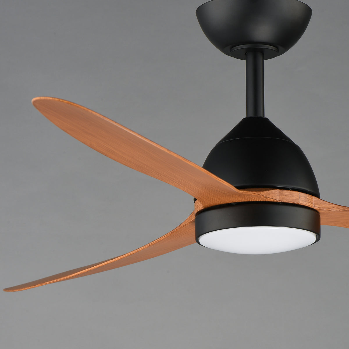 Sparrow 52" Outdoor Fan w LED
