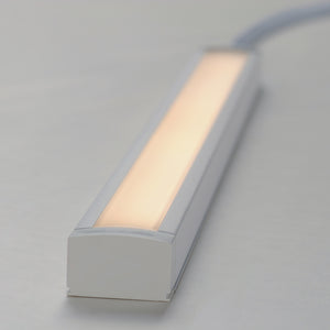 CounterMax 120V Slim 18" LED UC White Tunable