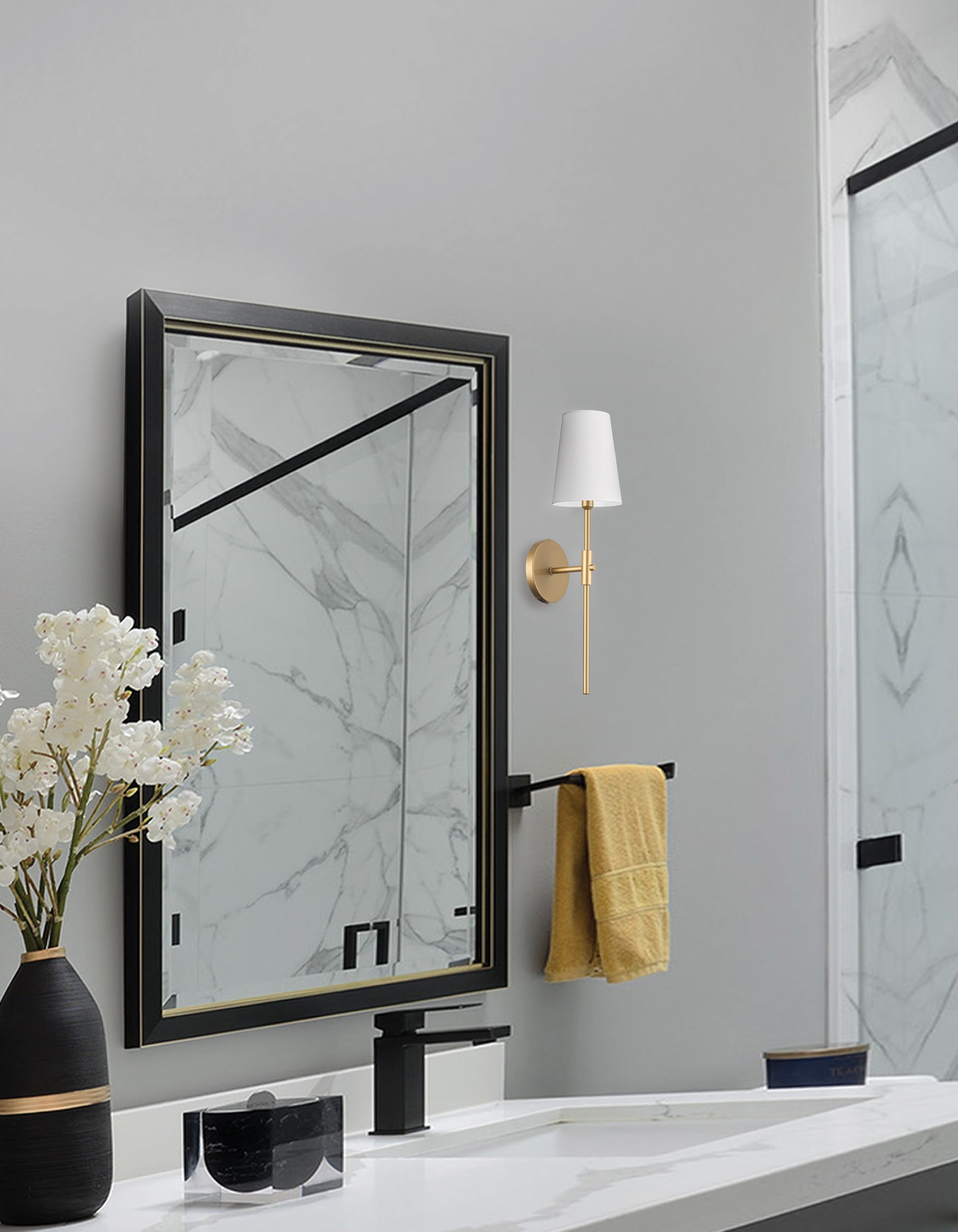 Cinthia 21.5-in Sconce