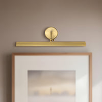 Dottie Wall/Picture Light